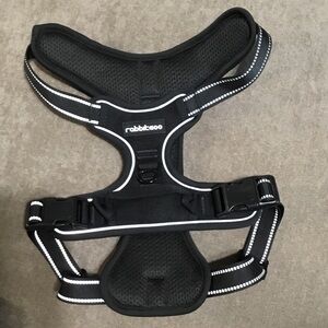 Rabbitgoo Black Dog Harness, size Large, NIB.
